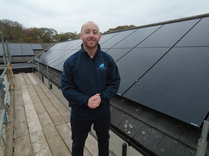 Commercial rooftop solar PV installation