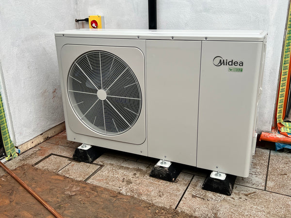 Works with Solar and Battery